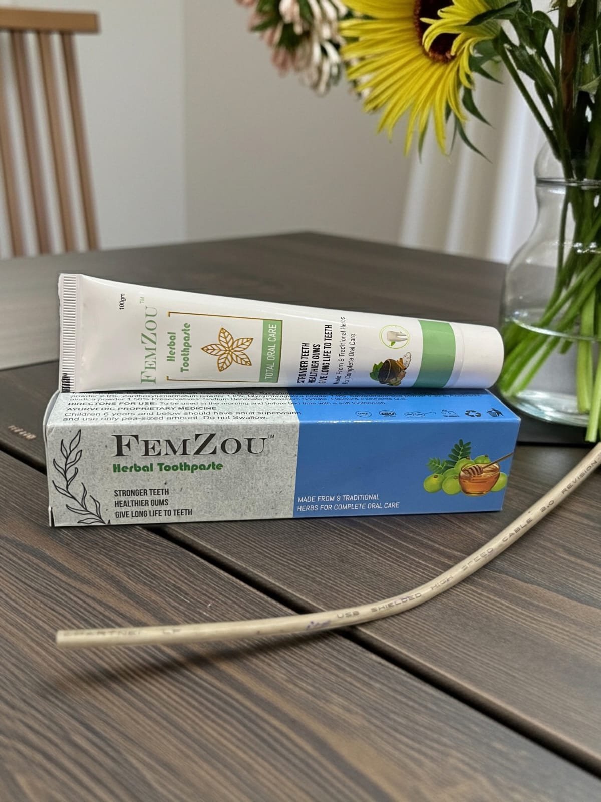 FemZou Tooth Paste